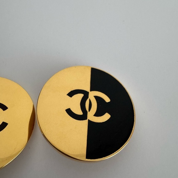 Chanel *RARE* Bi-Color Clip-On Earrings - Picture 11 of 11